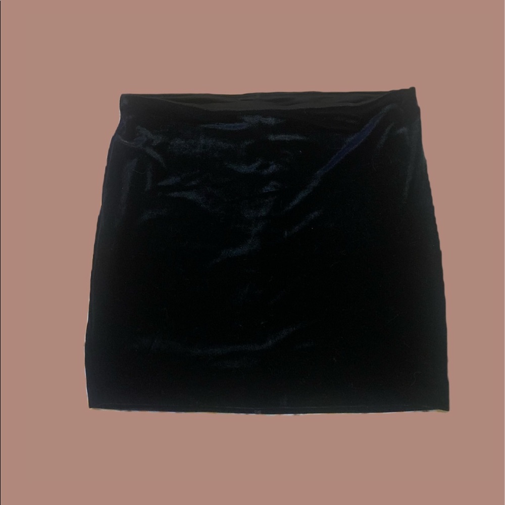 Brand new black velvet mini skirt size M
